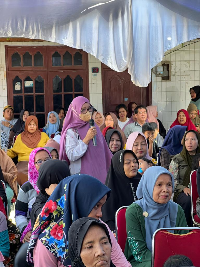 Anggota DPRD Roem Diani Dewi Laksanakan Penyebarluasan Perda No 14 tahun 2018