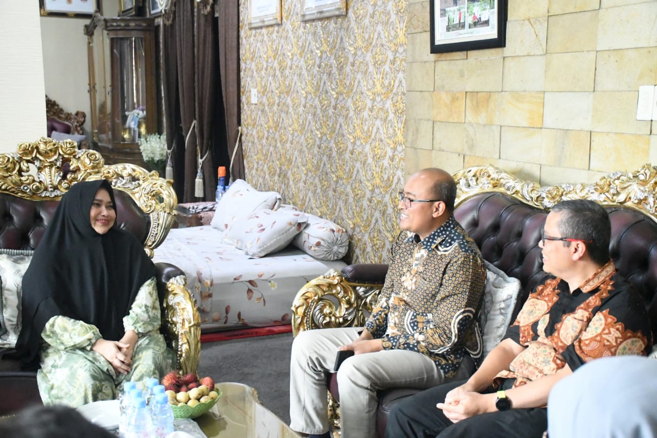 Dikunjungi Pimpinan PHR WK Rokan, Bupati Kasmarni: Mari Kolaborasi Berdayakan Tenaga Kerja Lokal