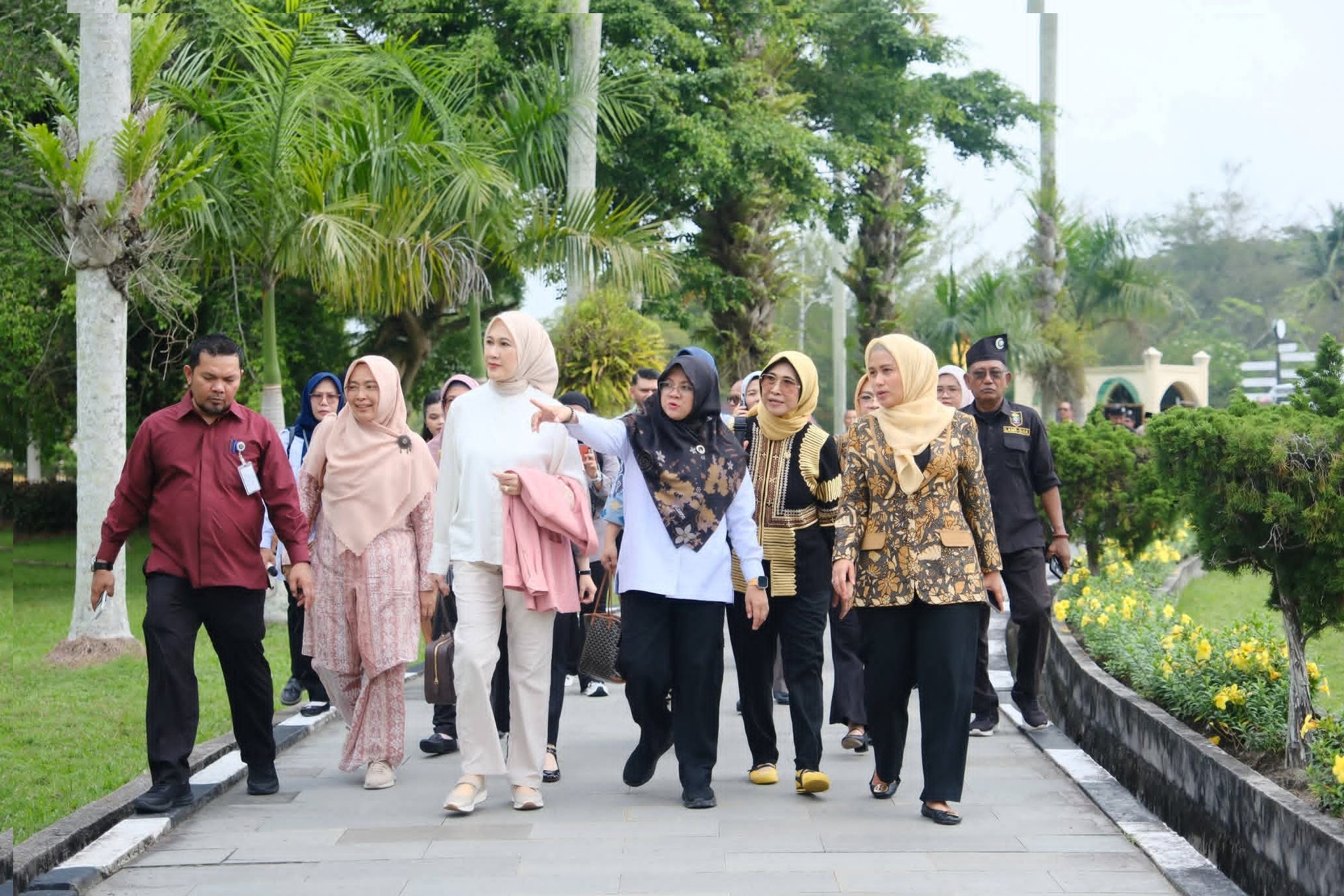 Komisi X DPR RI Reses ke Siak, Tinjau Sekolah Revitalisasi hingga Warisan Budaya Kesultanan Siak
