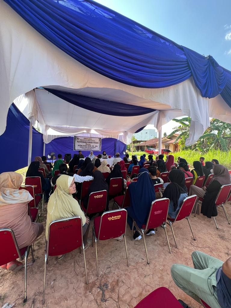 Anggota DPRD Roem Diani Dewi Laksanakan Penyebarluasan Perda di Jalan Tanjung Datuk