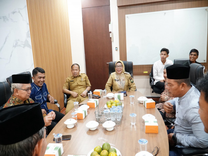 Peletakan Batu Pertama Madrasah Ibtidaiyah, Wakil Bupati  Kampar Adakan Silaturrahmi Dengan Ninik Mamak Kenegerian Lipat Kain