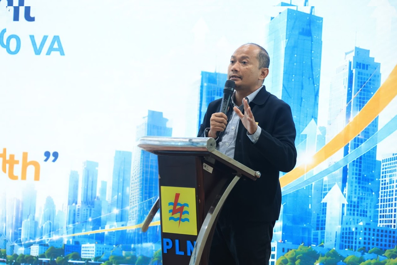 PLN UID Riau dan Kepri Teken PJBTL 7,68 MVA dengan 8 Pelanggan, Perkuat Dukungan bagi Pertumbuhan Investasi