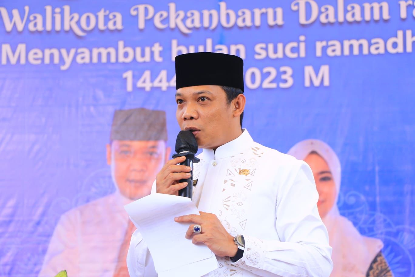 Pj Wali Kota Minta Ketua RT-RW Ingatkan Pemilik Ruko Punya Tong Sampah