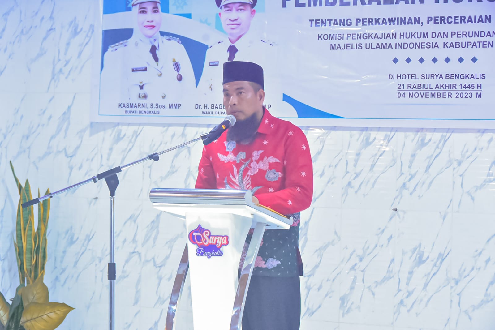 Bupati Bengkalis Buka Pembekalan Hukum Islam Tentang Perkawinan dan Perceraian