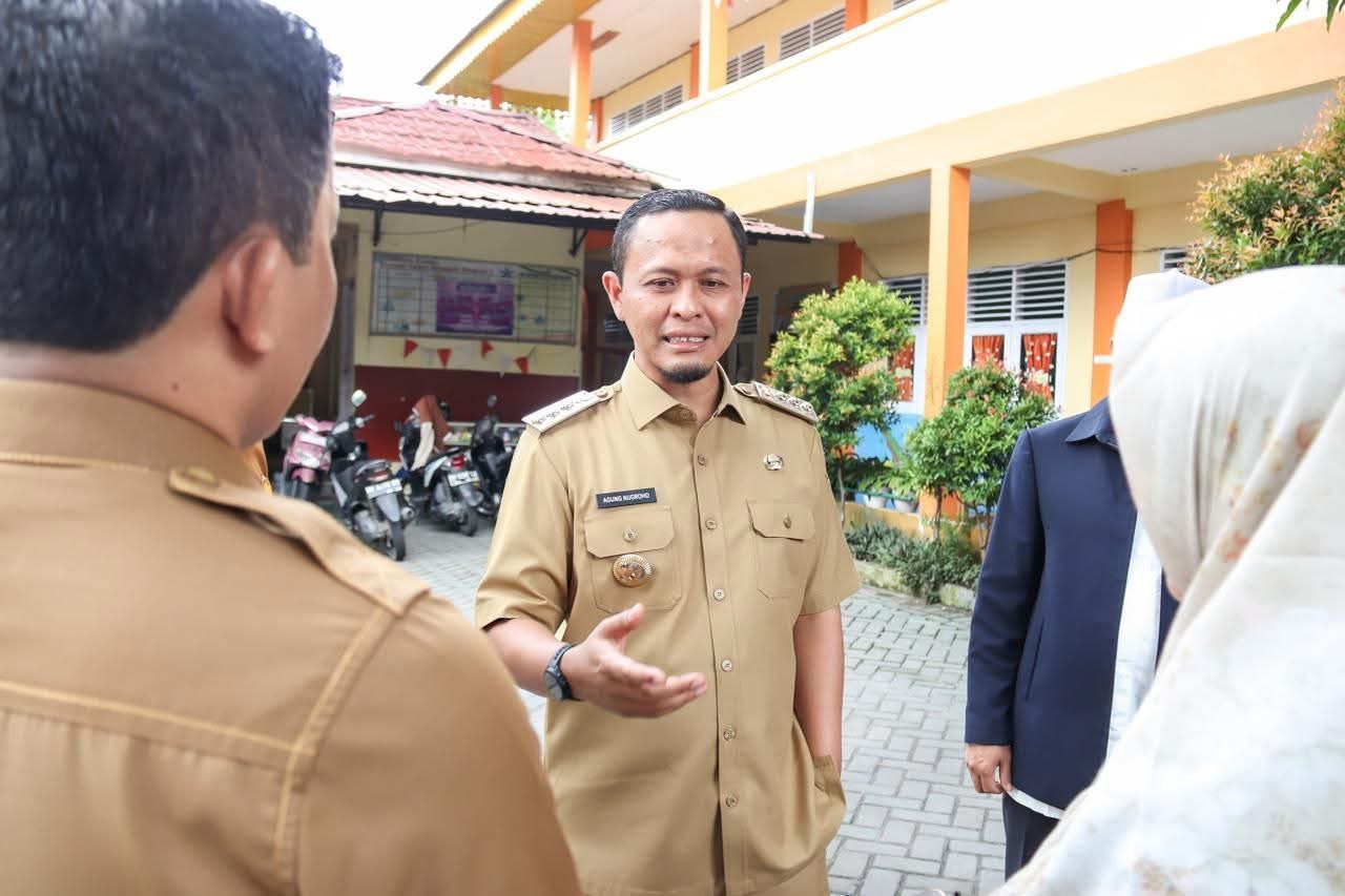 Wako Pekanbaru Tegaskan Bakal Copot Kepala Sekolah yang Minta Uang Perpisahan