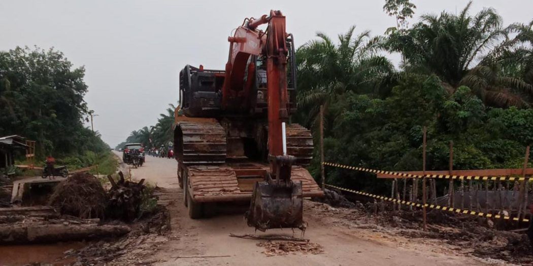 Tim Mabes Polri Amankan 3 Unit Alat Berat Buka Lahan Ilegal Di Bengkalis