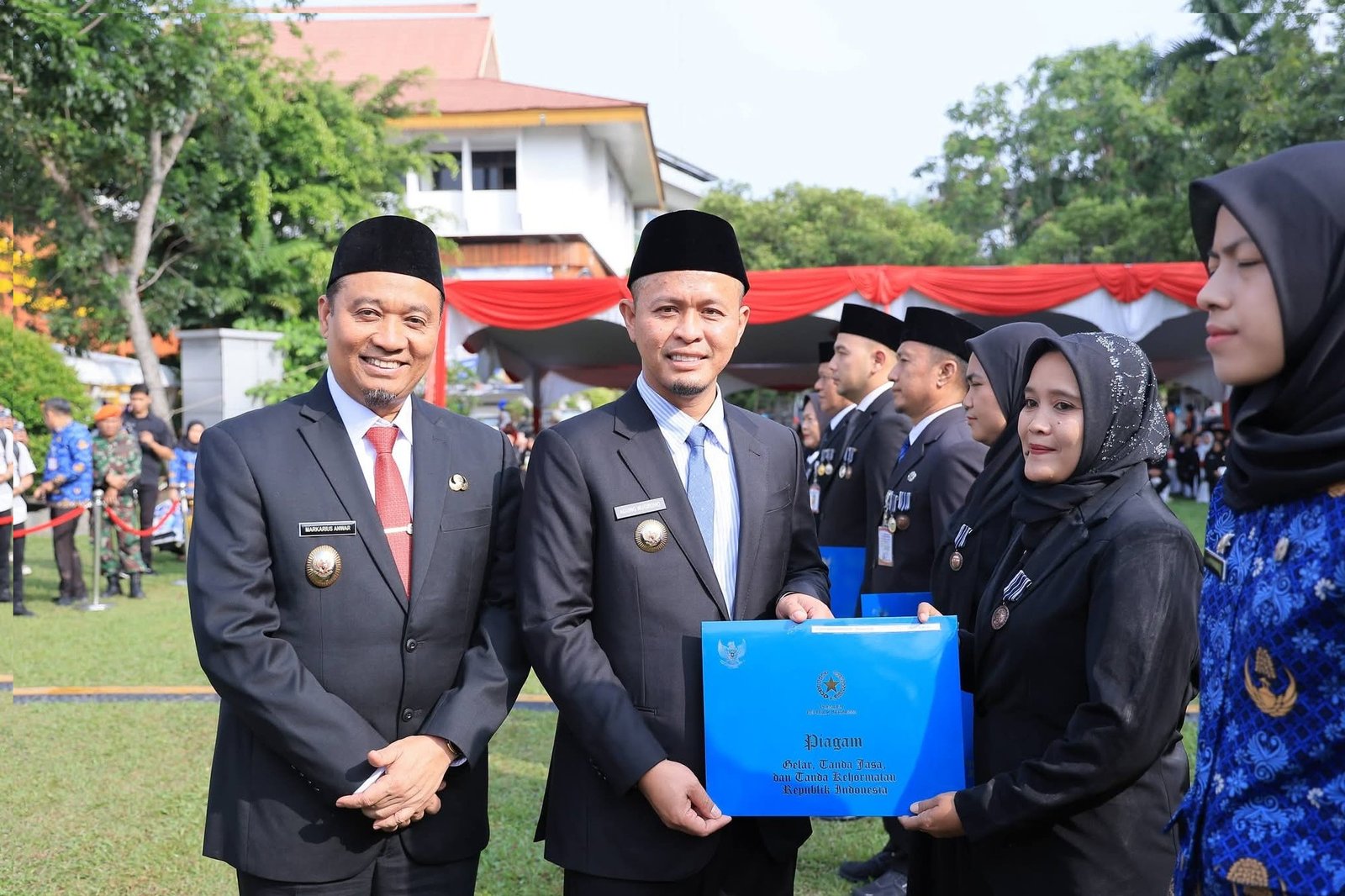Hampir 300 ASN Pemko Pekanbaru Terima Satyalancana Karya Satya, Wali Kota Agung Nugroho Tekankan Pengabdian dan Integritas