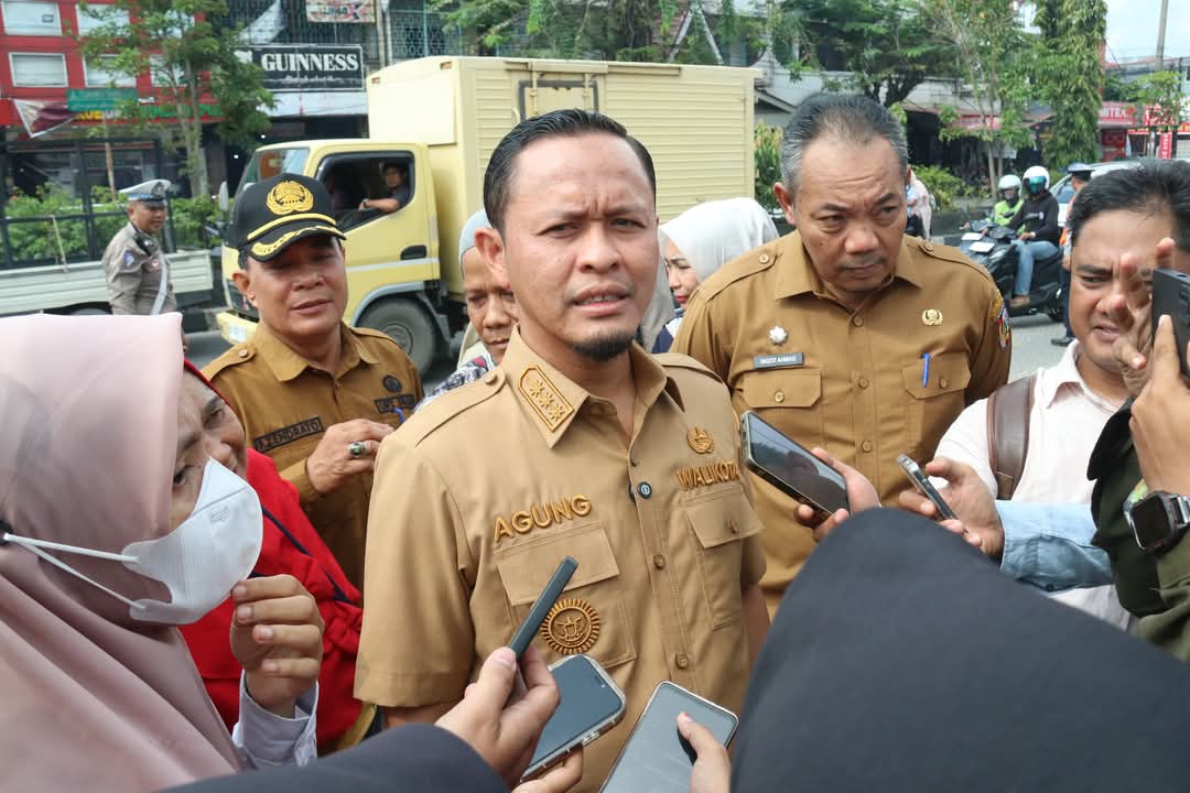 Kedapatan Tahan Ijazah Pekerja, Wako Pekanbaru Tutup Operasional Usaha di Pergudangan Avian