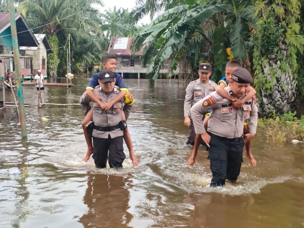 Pemprov Riau Minta Daerah Terdampak Banjir Tetapkan Status Siaga Darurat
