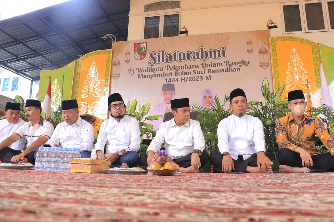 Pj Wali Kota Pekanbaru Silaturahmi dengan Masyarakat Jelang Ramadan