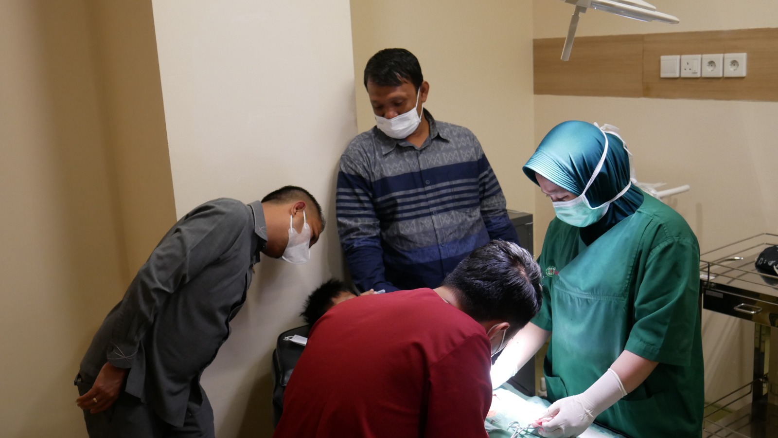 Wakil Ketua DPRD Pekanbaru Gelar Sunatan Massal