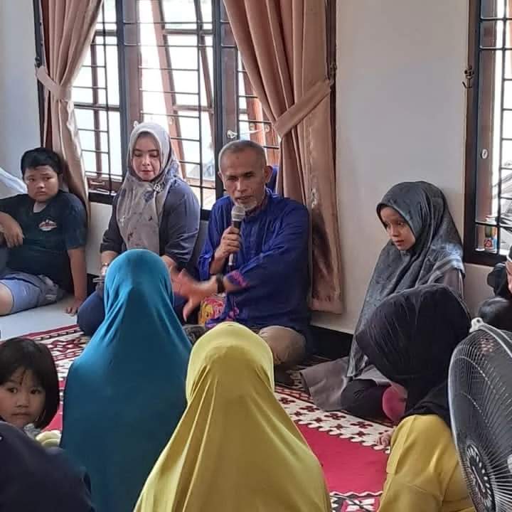 Bahas BPJS Kesehatan, Nofrizal Silaturahmi dengan Warga Perum Fajar 4 Kelurahan Umban Sari