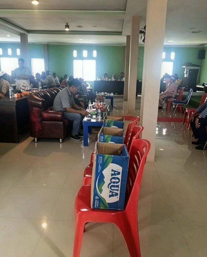 Suasana Pemilihan Ketua Koperasi di Kenegerian Kuntu, yang digelar digedung Kantor Koperasi tersebut.